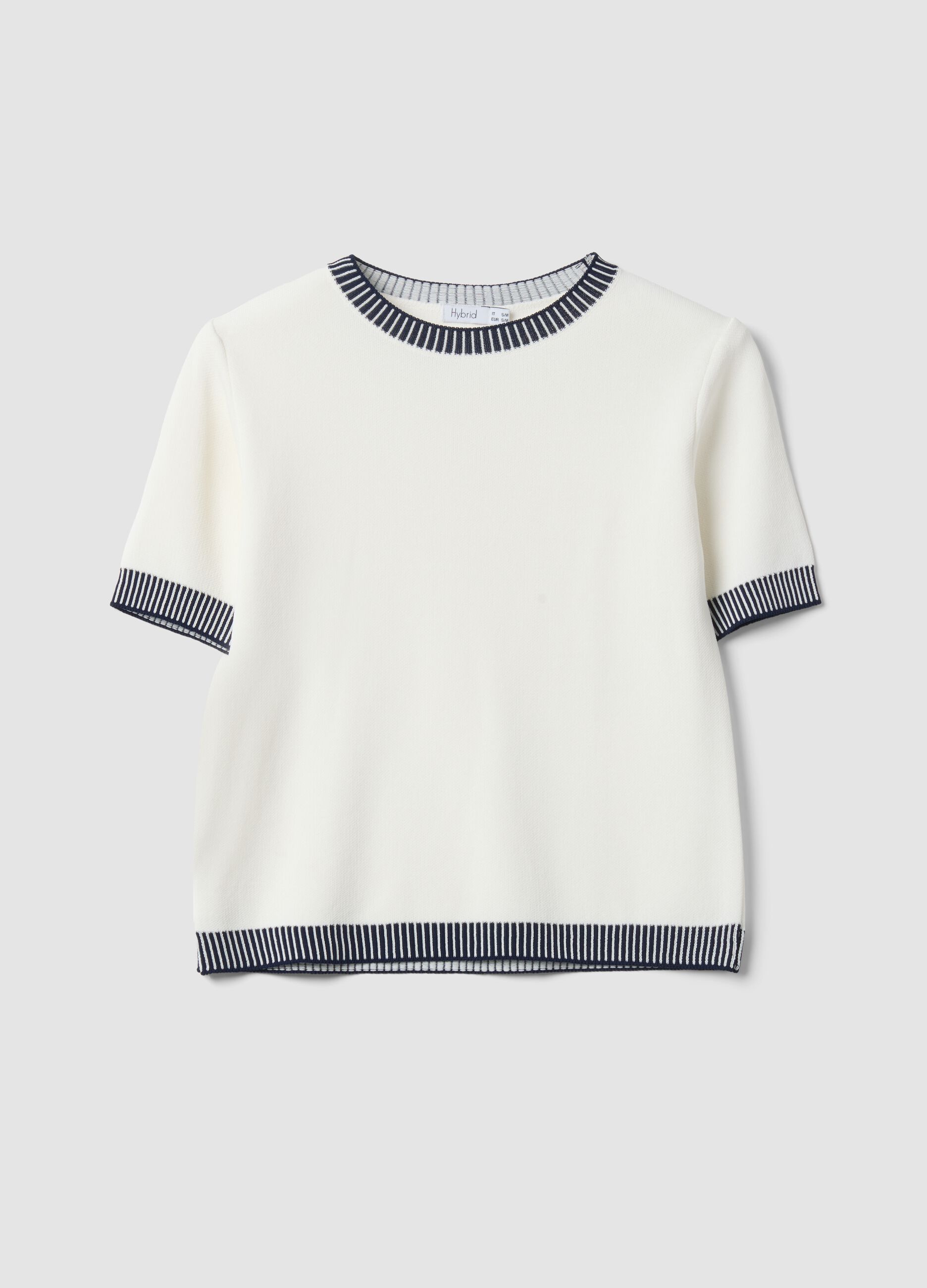 &Lambda;&epsilon;&upsilon;&kappa;ό T-shirt &alpha;&pi;ό &mu;&epsilon;ί&gamma;&mu;&alpha; &beta;&iota;&sigma;&kappa;ό&zeta;&eta;&sigmaf; &mu;&epsilon; &lambda;&epsilon;&pi;&tau;&omicron;&mu;έ&rho;&epsilon;&iota;&epsilon;&sigmaf; &sigma;&epsilon; &alpha;&nu;&tau;ί&theta;&epsilon;&sigma;&eta;