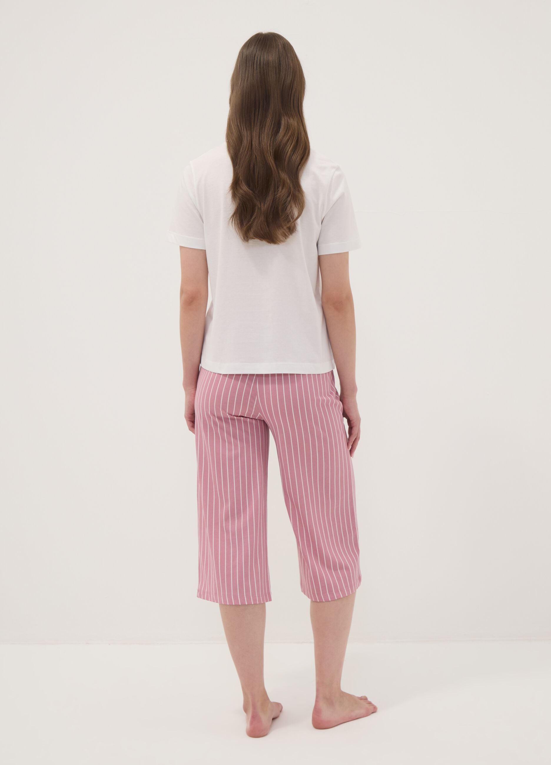 Pink and white organic cotton pyjamas with cropped trousers