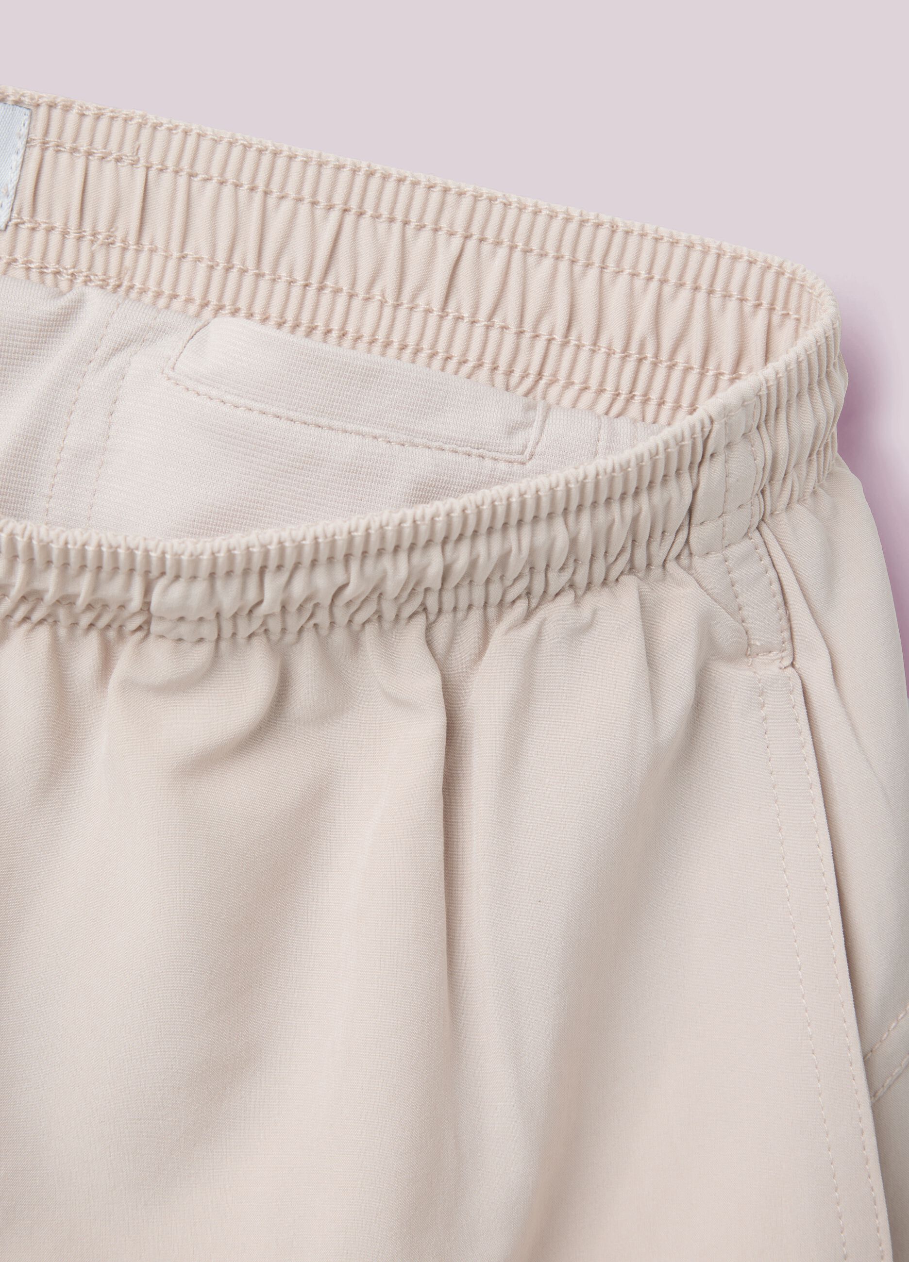 Fitness-Shorts aus leichtem Stoff ALTAVIA STUDIO