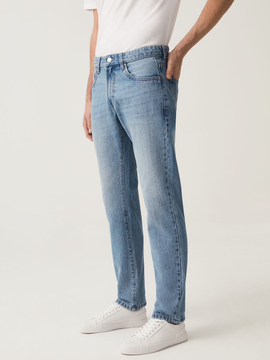 Regular fit jeans with discolouring_1
