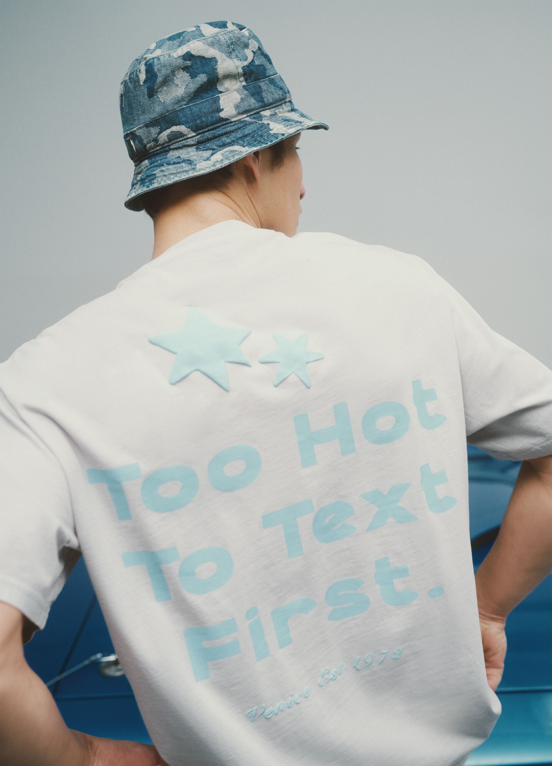 Chap&eacute;u bucket azul em algod&atilde;o puro