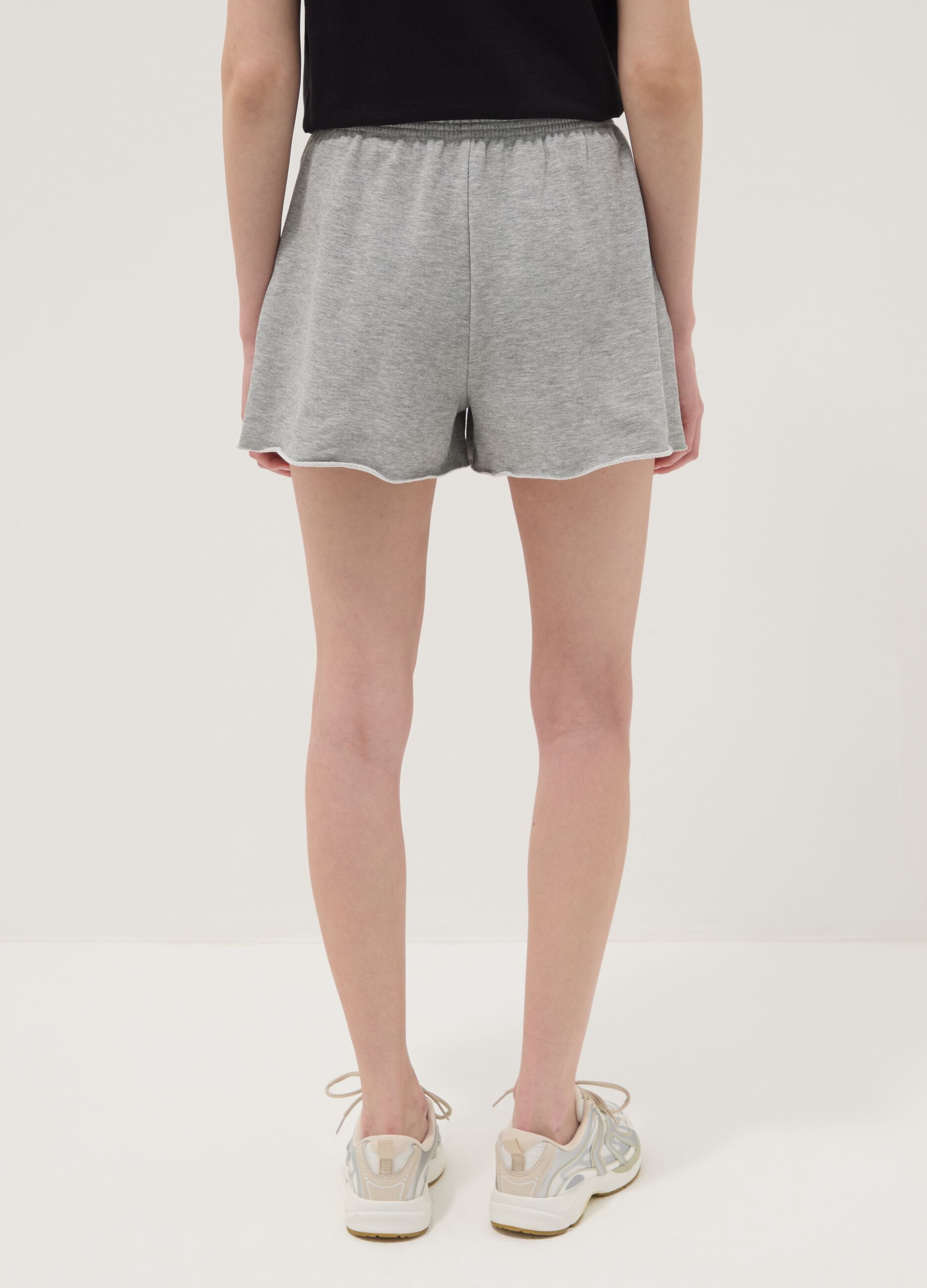 Grey cotton-blend shorts with elasticated waist