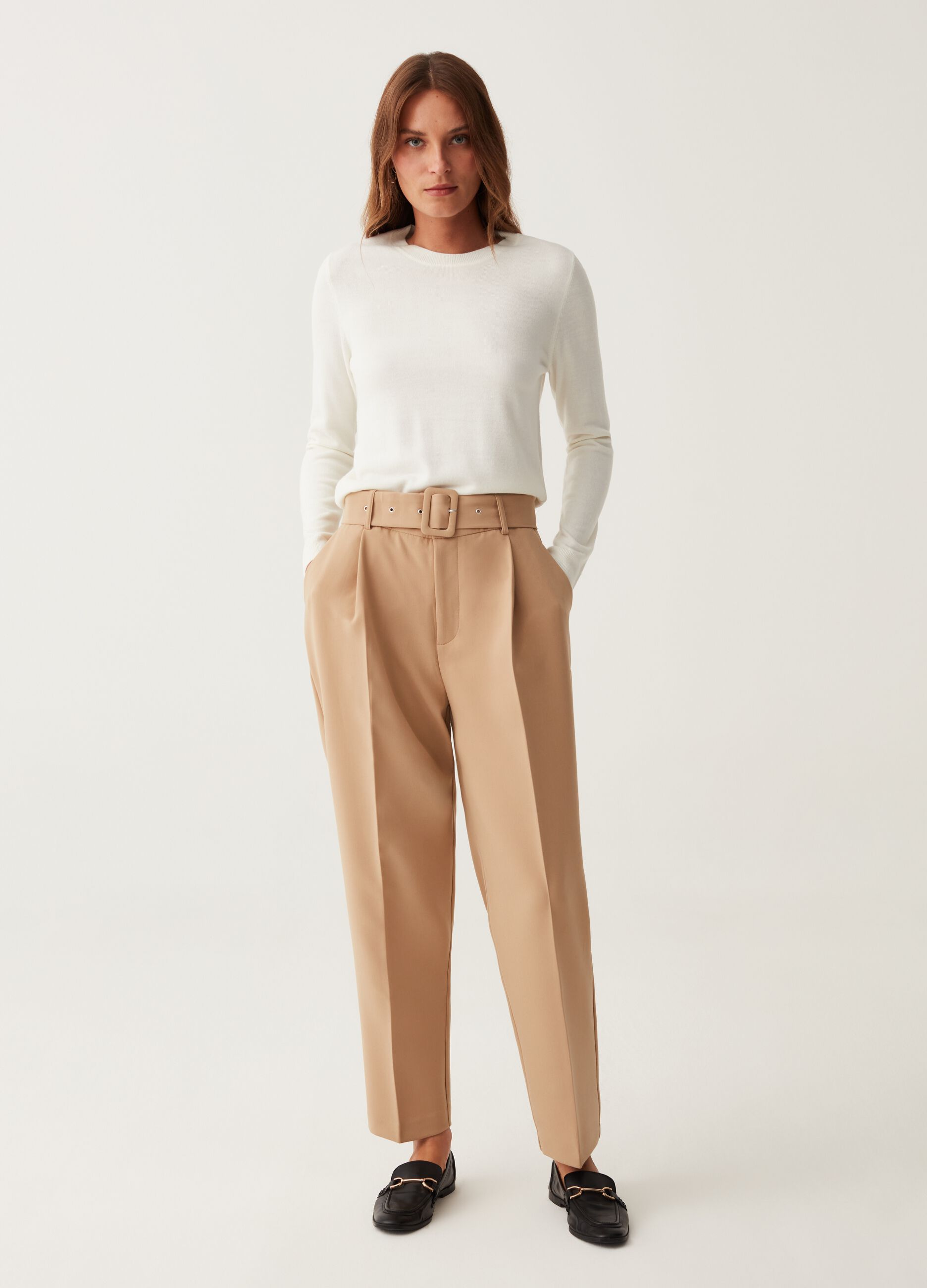 Cigarette trousers with stitching and darts