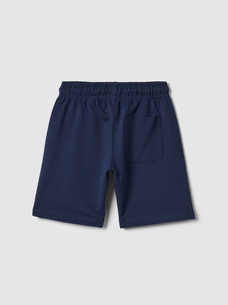 Regul&auml;r geschnittene blaue Shorts aus reiner Baumwolle f&uuml;r Jungen_1