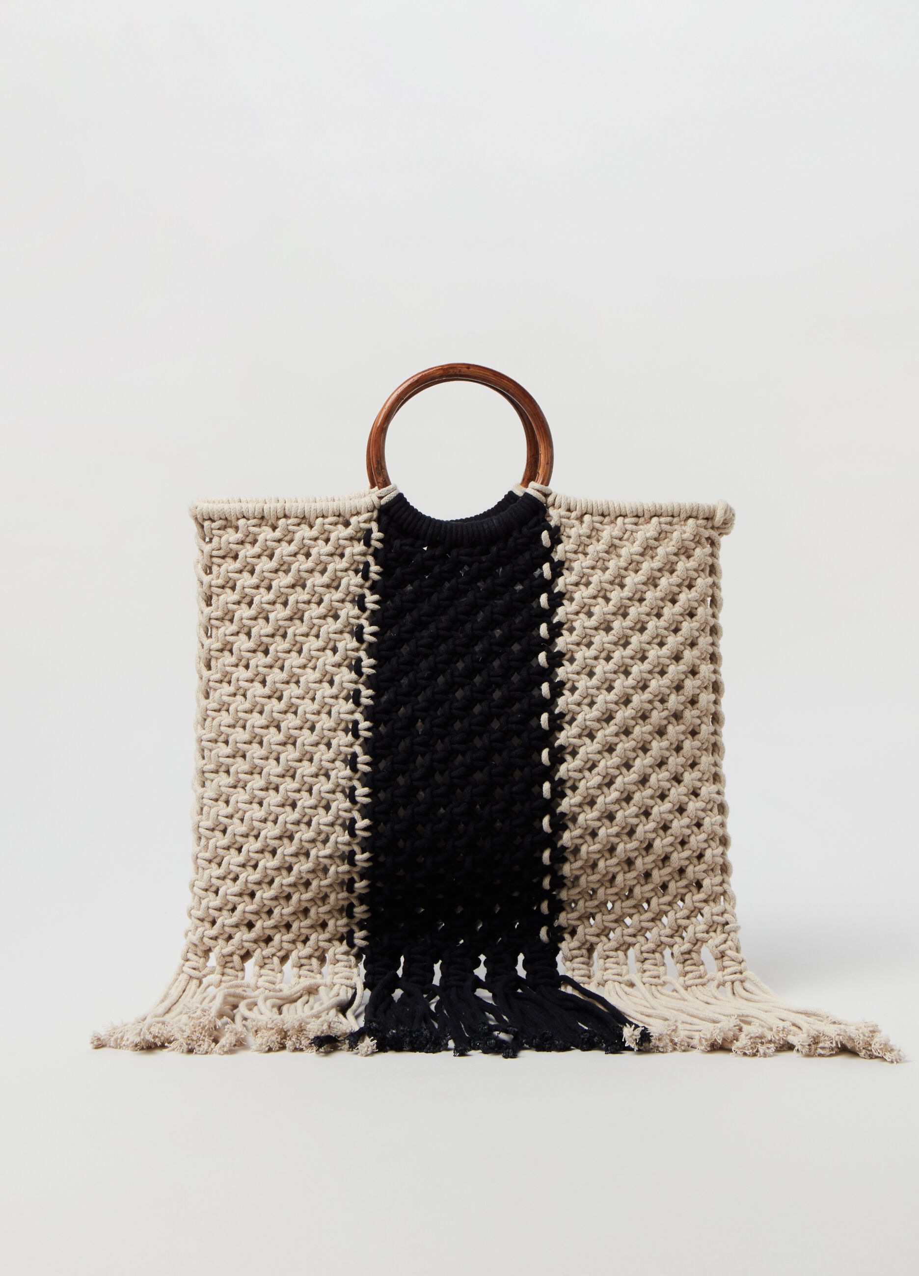 Crochet bag with fringing