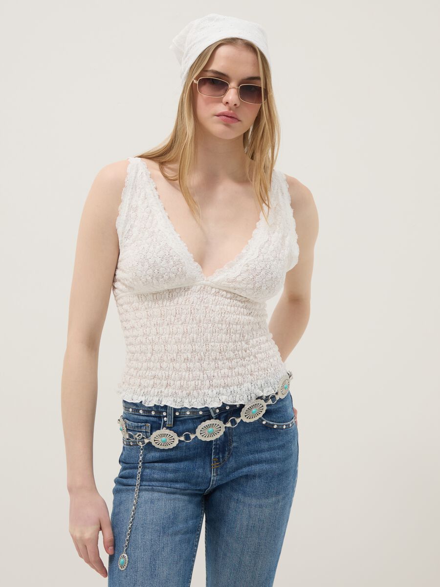 Wei&szlig;es, figurbetontes Tanktop aus Stretch-Baumwolle mit floraler Spitze_1