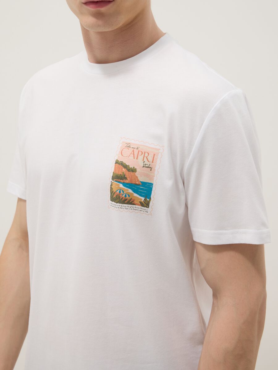 Wei&szlig;es T-Shirt aus reiner Baumwolle mit aufgesetztem Print, Regular Fit_2