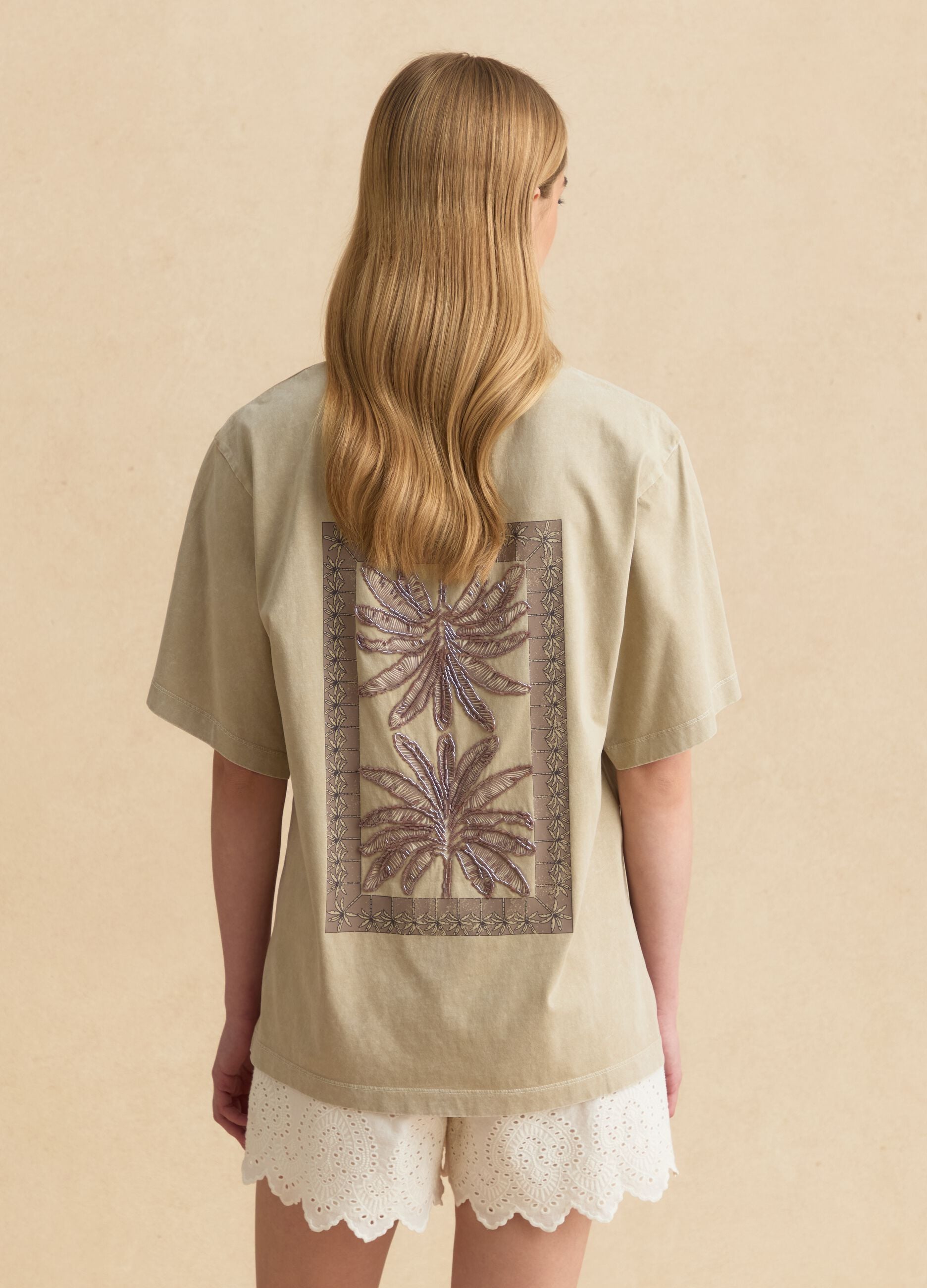 Beige short-sleeve pure cotton T-shirt