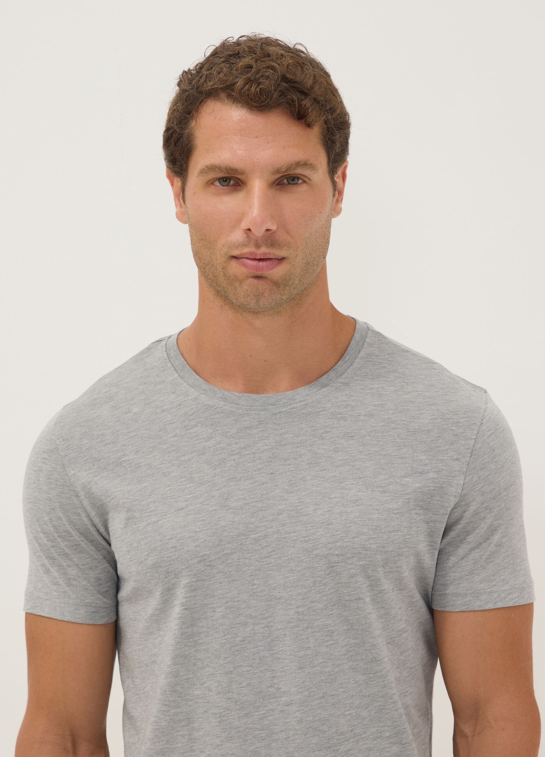 Grey crew-neck T-shirt in pure Supima cotton, regular fit