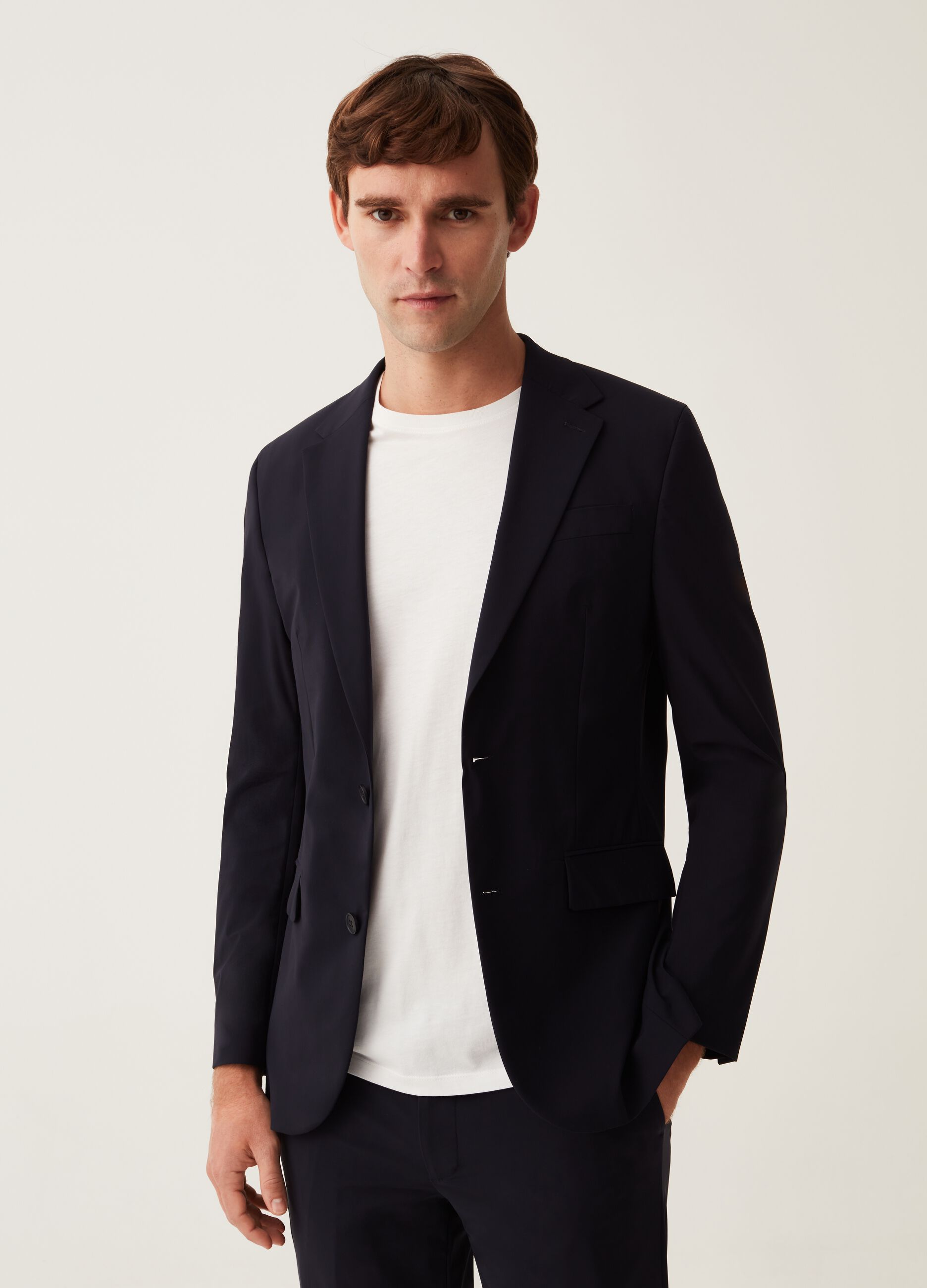 Slim-fit blazer in navy blue technical fabric