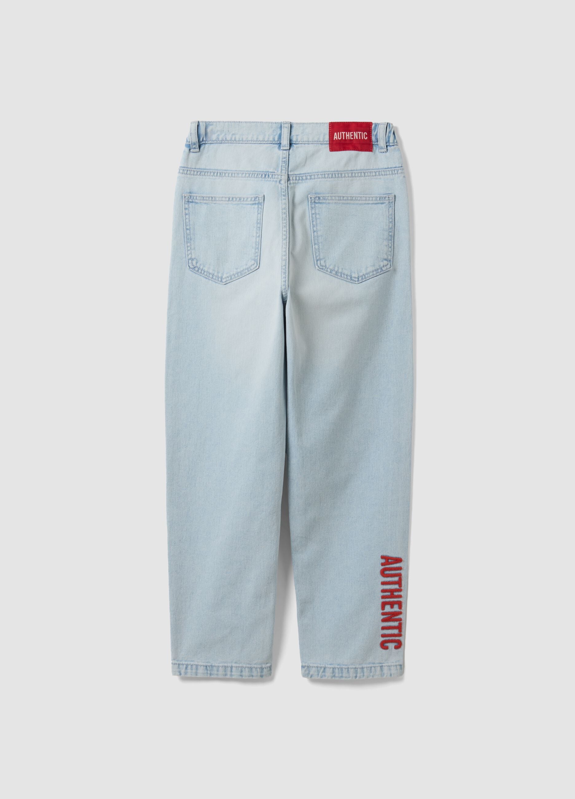 &Alpha;&nu;&omicron;&iota;&chi;&tau;ό &mu;&pi;&lambda;&epsilon; &tau;&zeta;&iota;&nu; &alpha;&pi;ό 100% &beta;&alpha;&mu;&beta;ά&kappa;&iota; relaxed fit &gamma;&iota;&alpha; &alpha;&gamma;ό&rho;&iota;