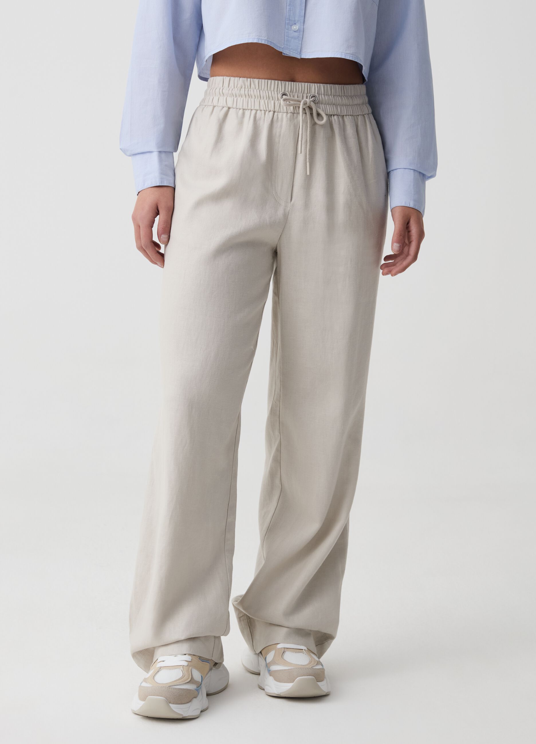 Relaxed-fit joggers with drawstring