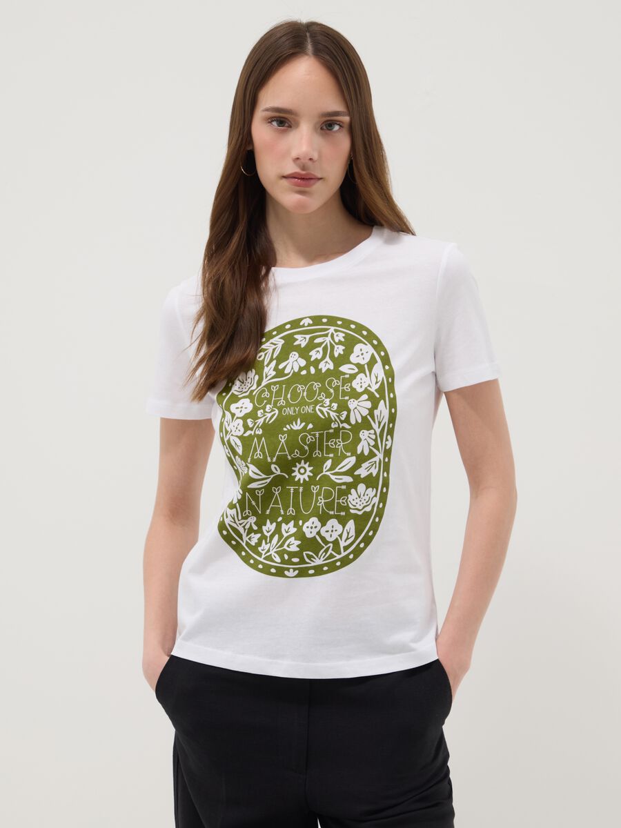 Camiseta blanca de algod&oacute;n puro regular fit con estampado_0