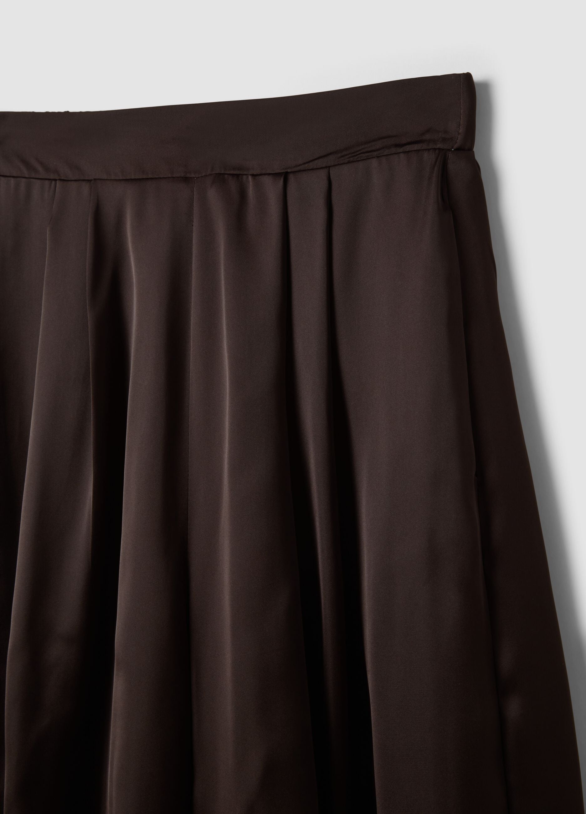 Braune Baggy-Fit-Hose mit elastischen B&uuml;ndchen
