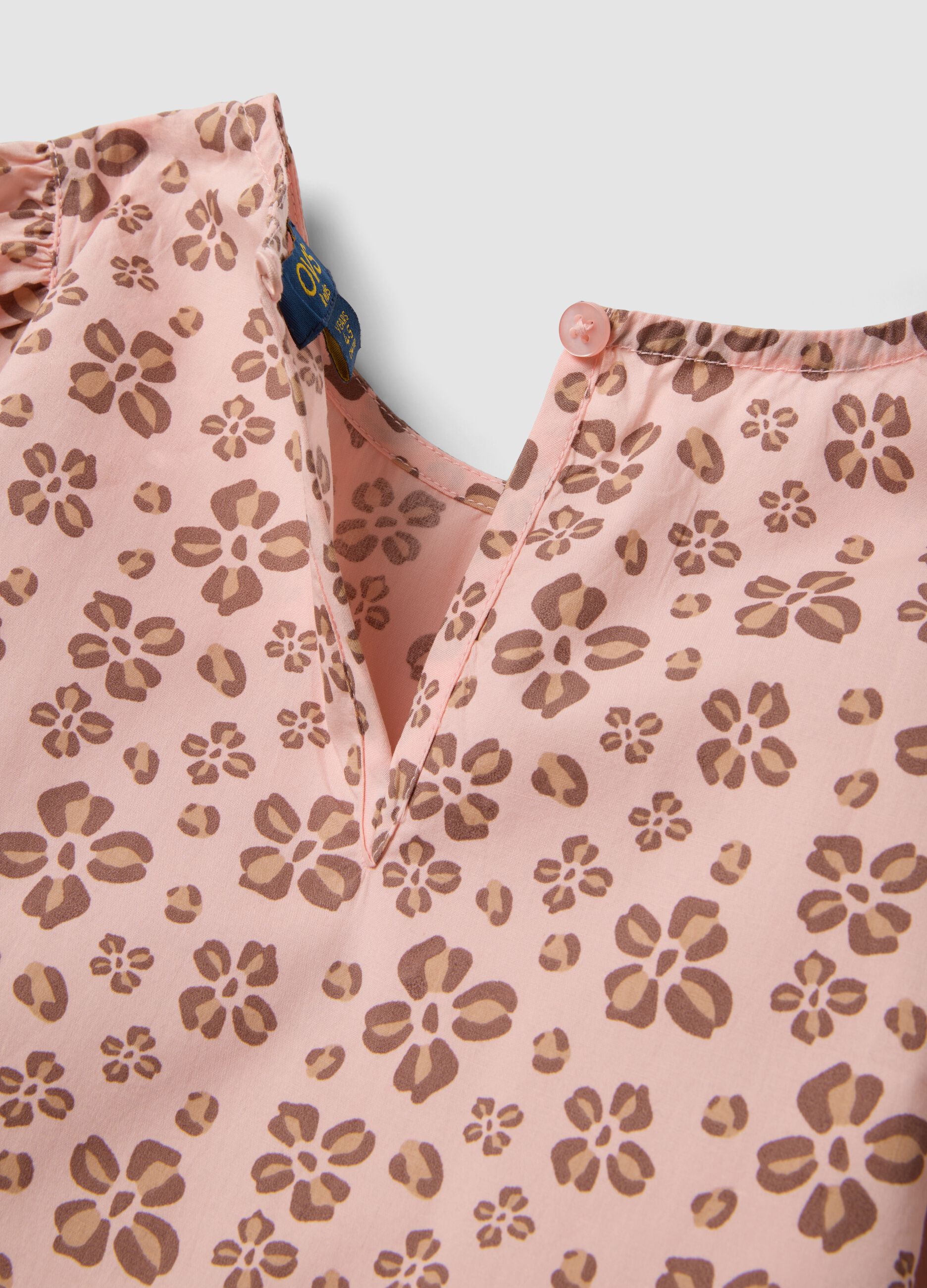 Pink pure cotton set with printed blouse and shorts