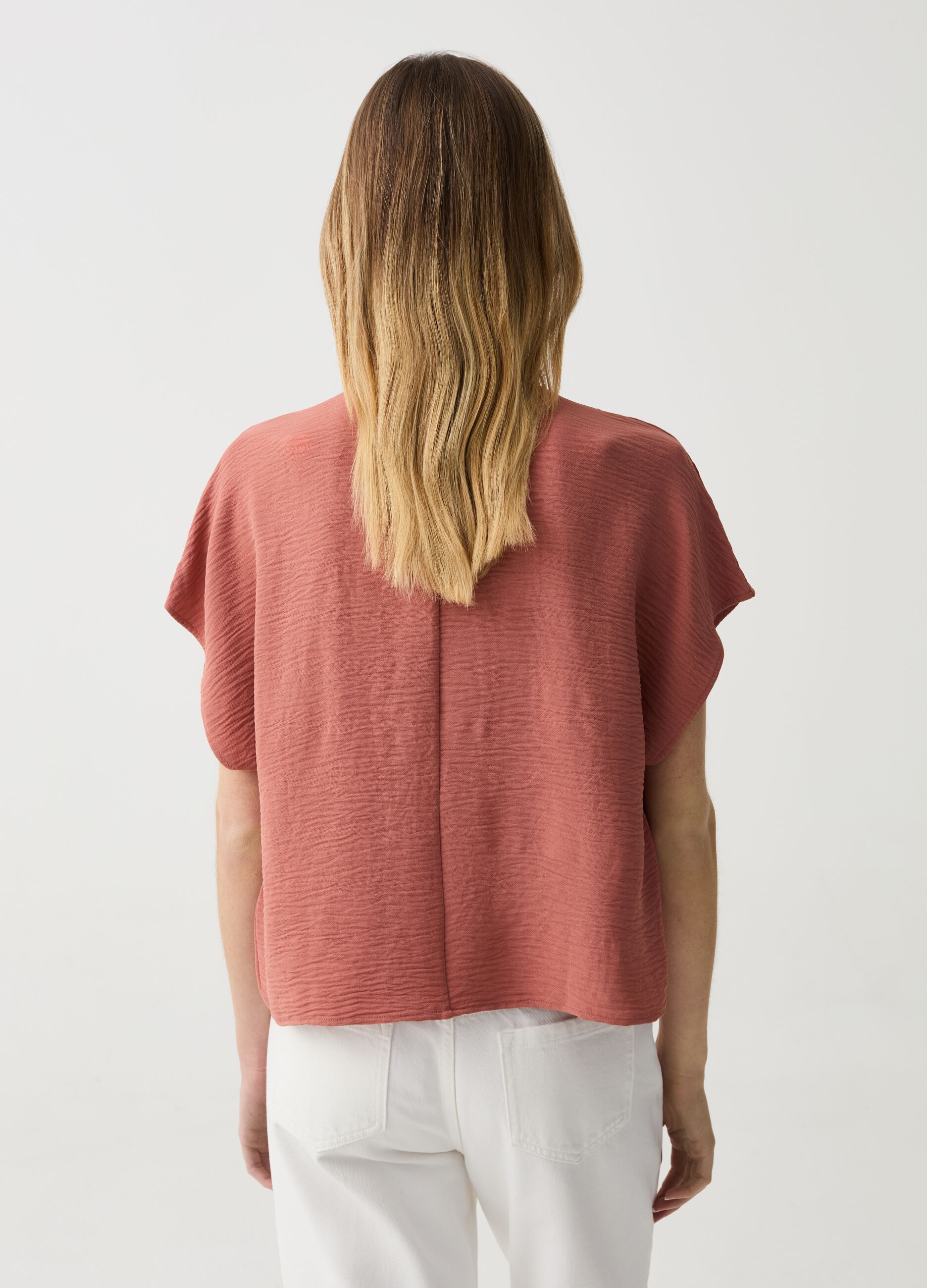 Crinkle-effect blouse with V neck