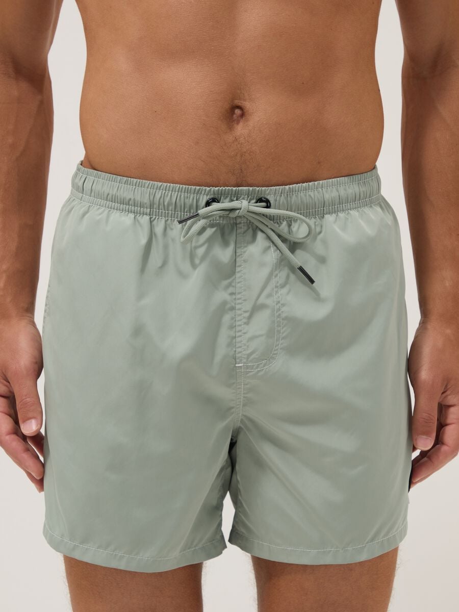 Ba&ntilde;ador tipo boxer verde con cintura el&aacute;stica y cord&oacute;n_2