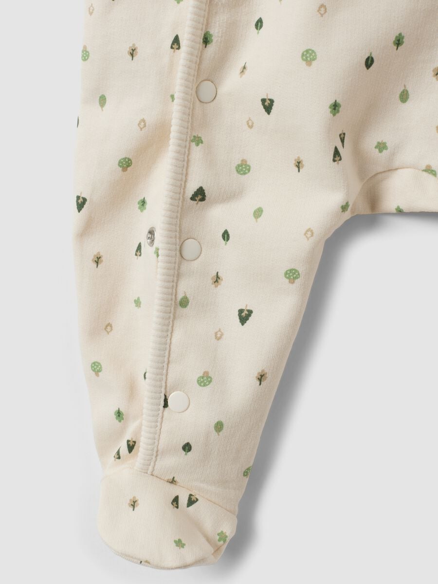 Tutina bianca in puro cotone organico con fantasia per neonati_3