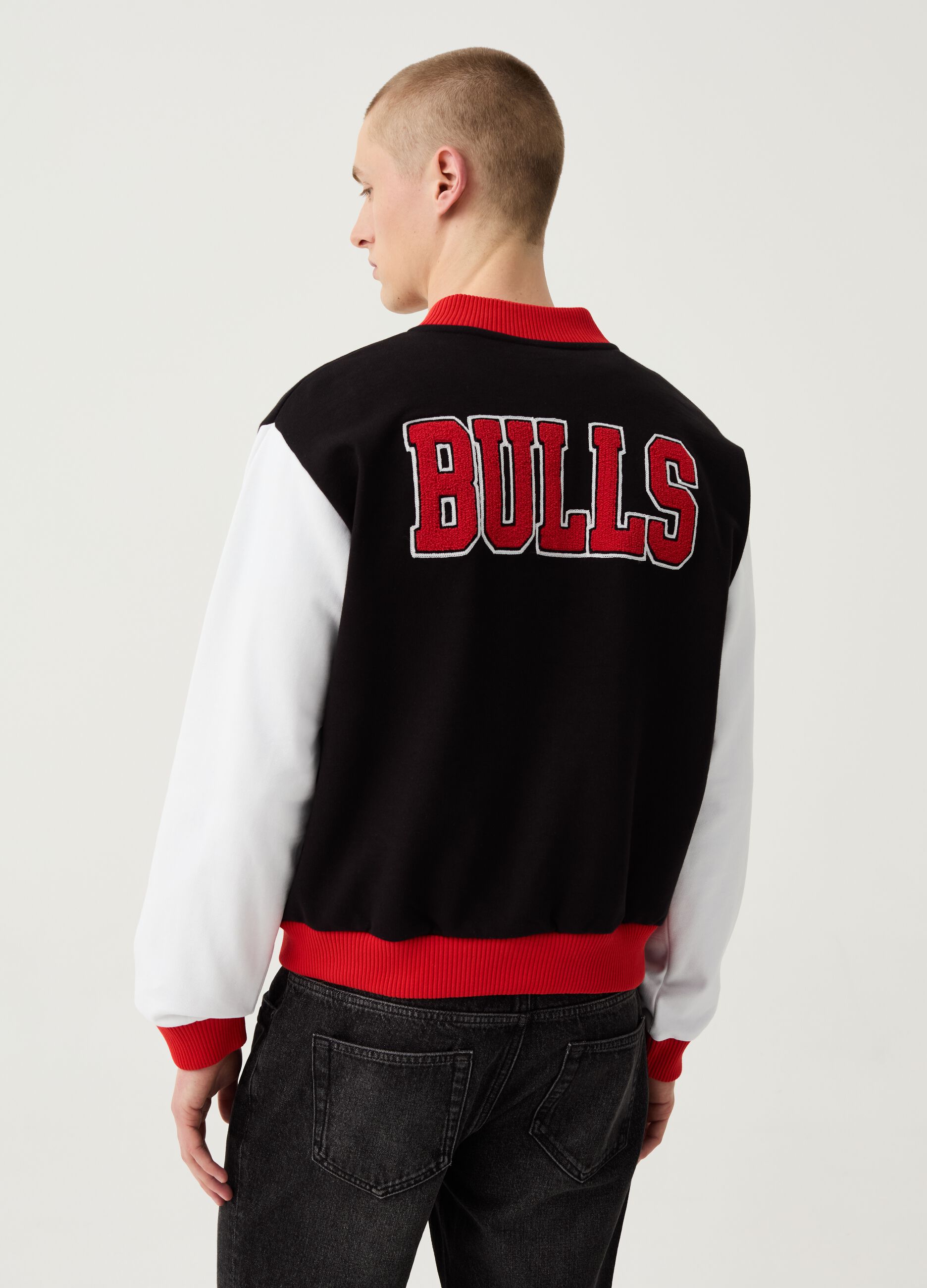 NBA Chicago Bulls varsity sweatshirt