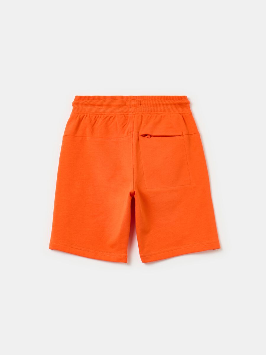 Fleece Bermuda shorts with drawstring and pockets_1