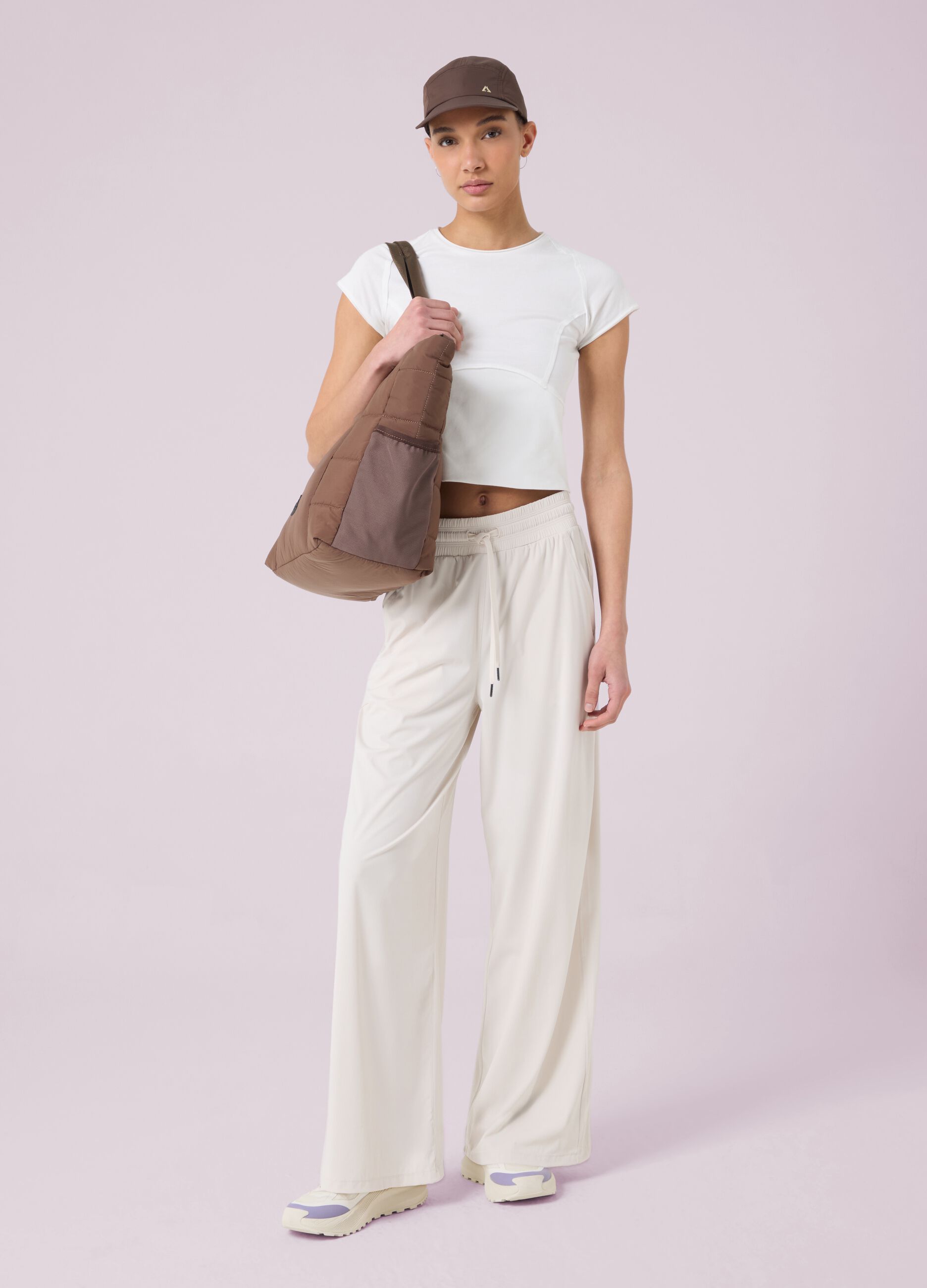 Cropped T-Shirt mit sichtbaren N&auml;hten ALTAVIA STUDIO