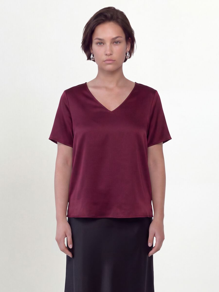 Red satin V-neck stretch blouse, regular fit_1