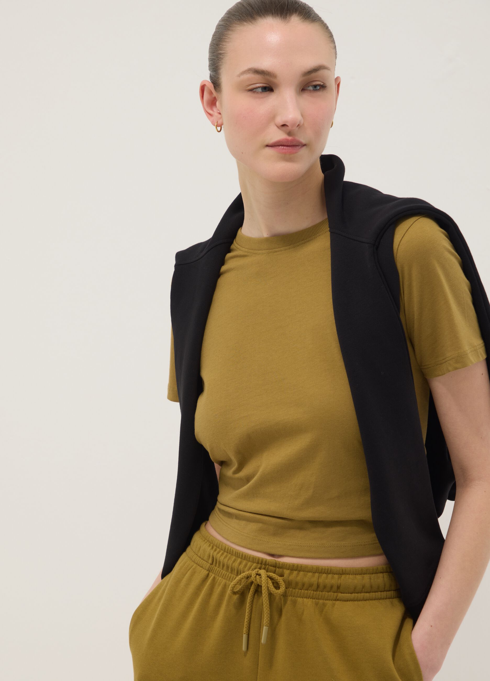 &Pi;&rho;ά&sigma;&iota;&nu;&omicron; &kappa;&omicron;&nu;&tau;&omicron;&mu;ά&nu;&iota;&kappa;&omicron; T-shirt &alpha;&pi;ό 100% &beta;&alpha;&mu;&beta;ά&kappa;&iota;, regular fit