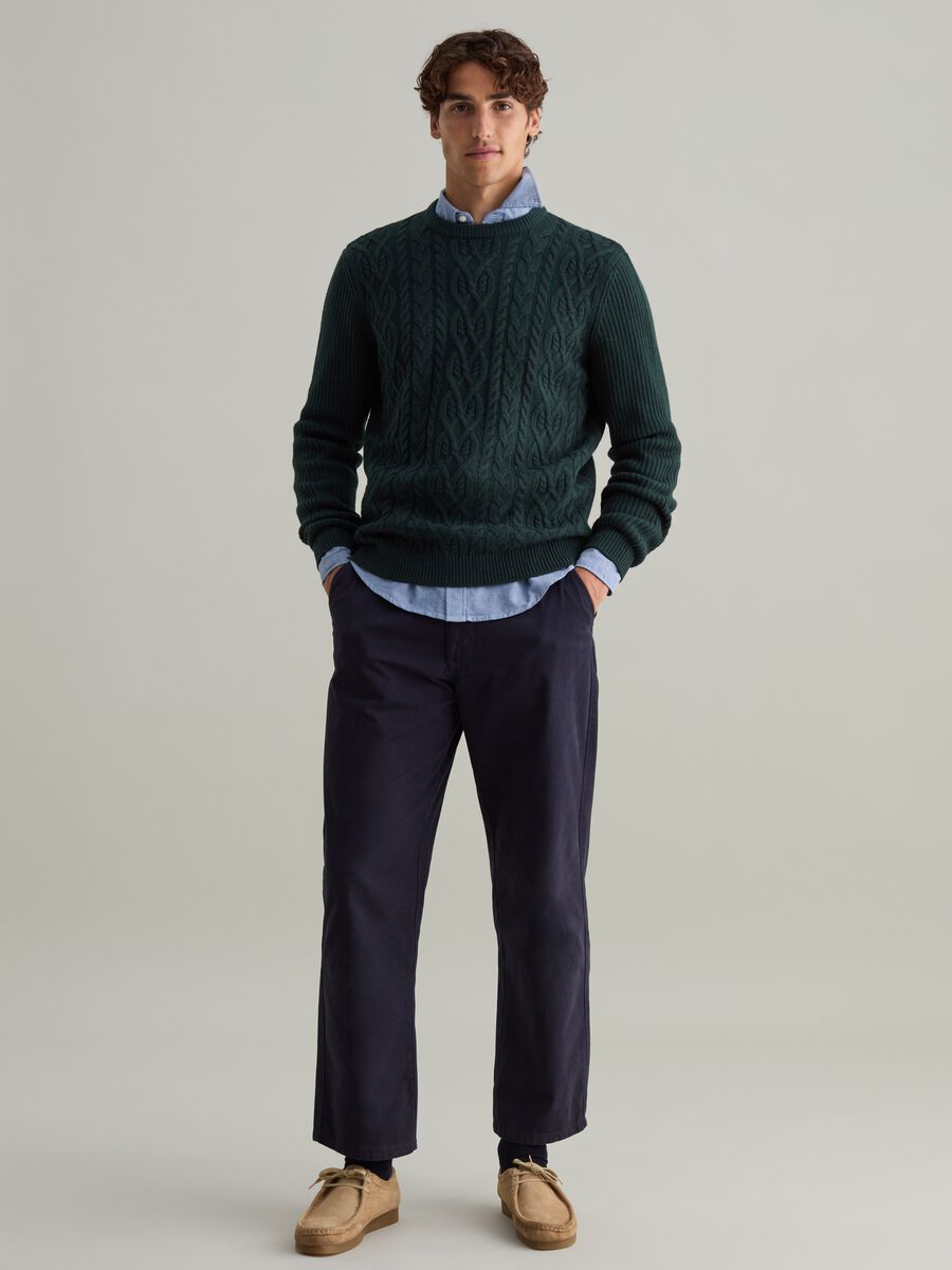 Pullover with cable-knit design_1
