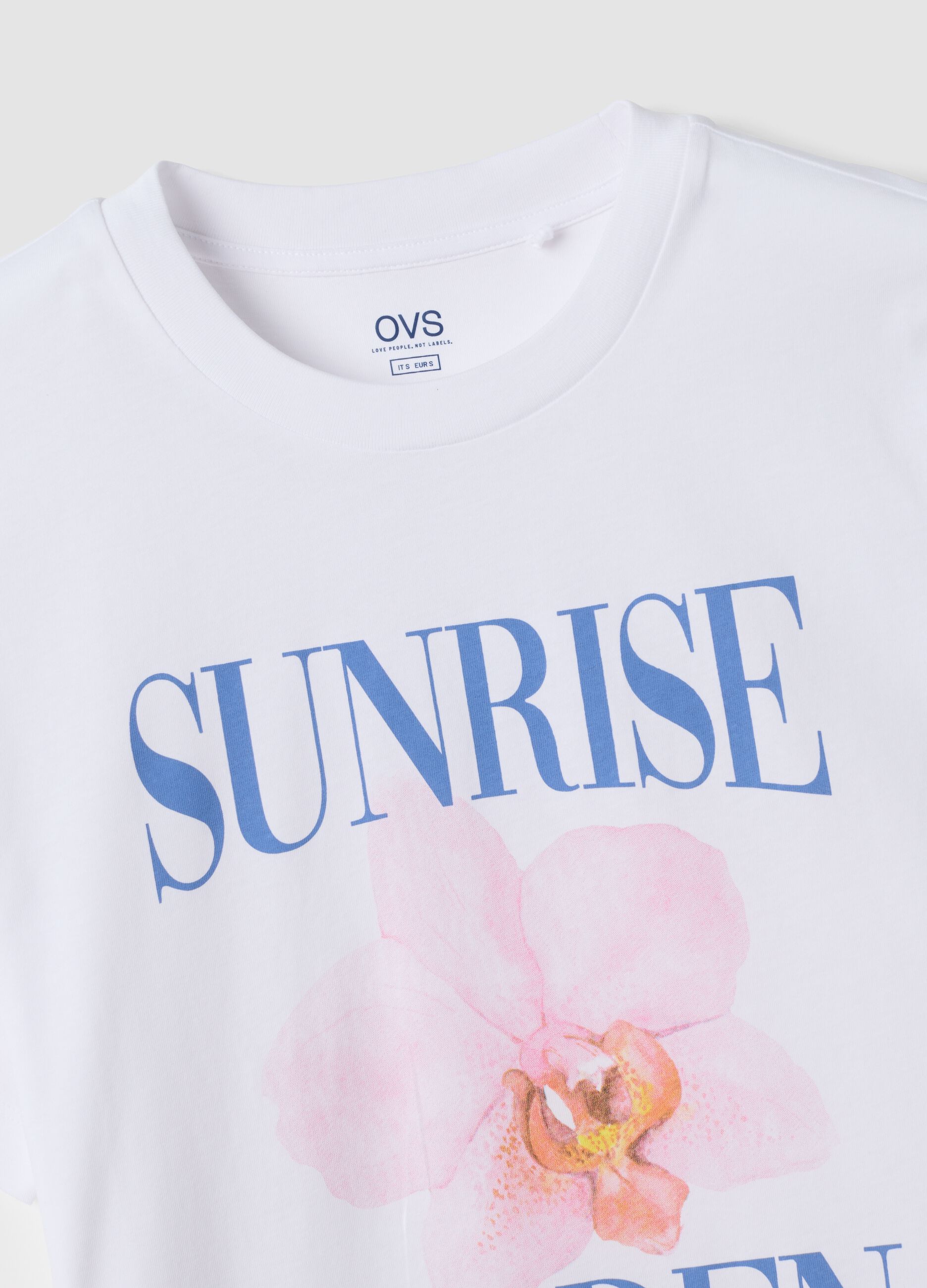 Wei&szlig;es T-Shirt aus reiner Baumwolle mit Blumenprint, Regular Fit