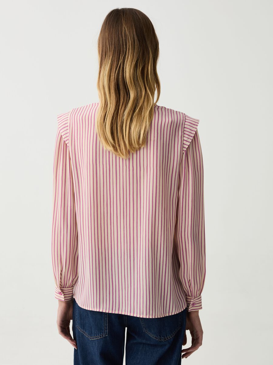 Shirt with puff sleeves with flounce_2