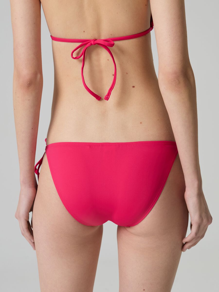 Braguita bikini con cordones finos_2