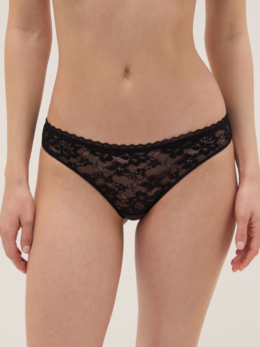 Black lace regular fit knickers_1