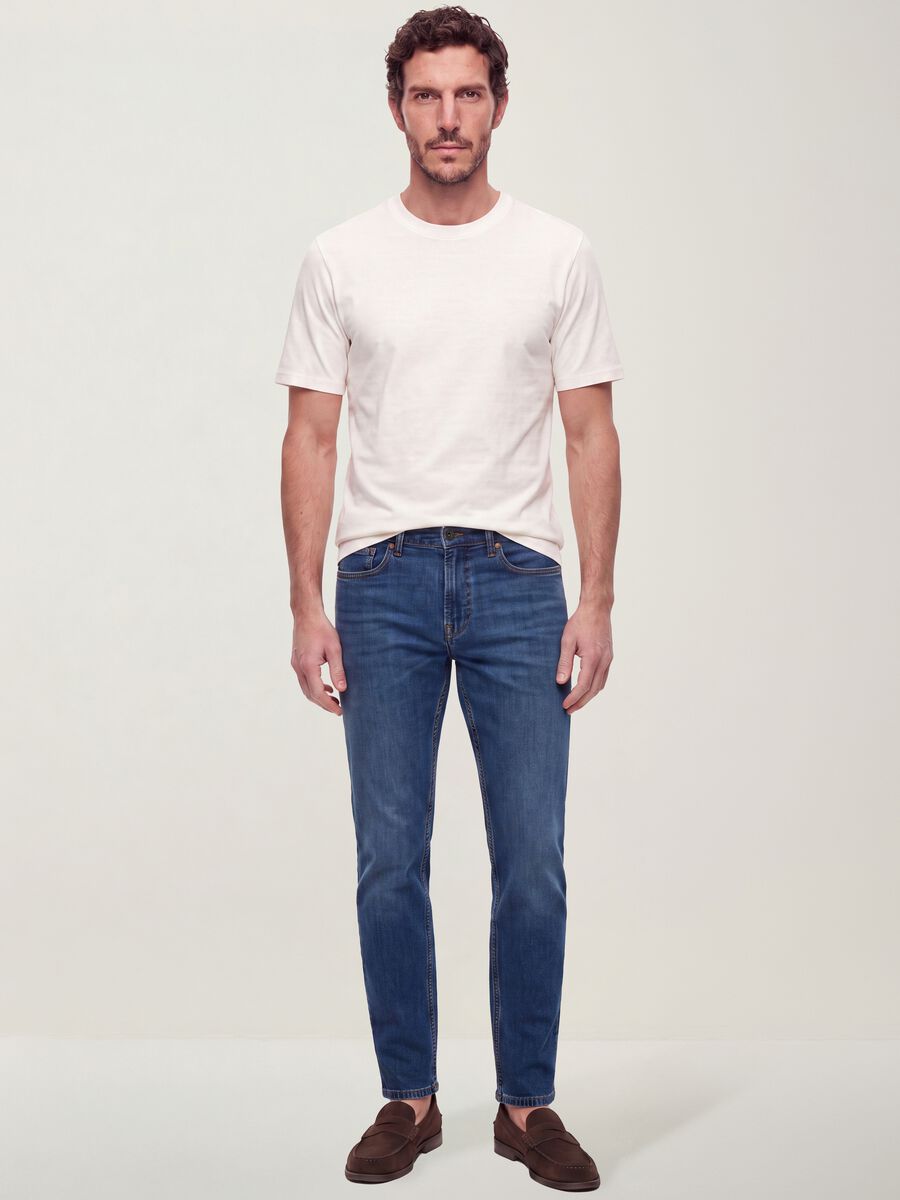 Blaue Slim-Fit-Jeans aus Stretch-Baumwolle_0