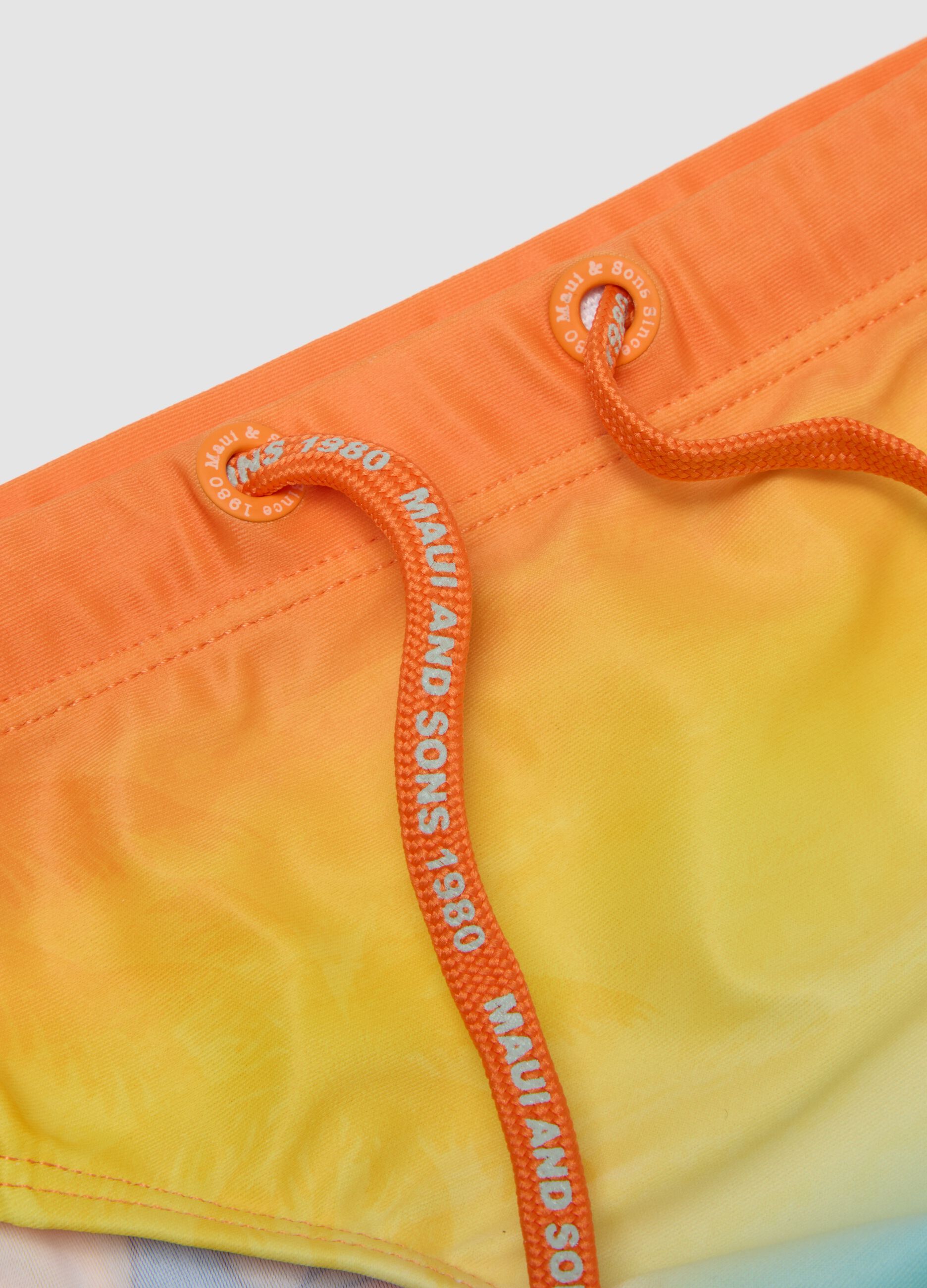 &Pi;&alpha;&iota;&delta;&iota;&kappa;ό stretch &mu;&alpha;&gamma;&iota;ό &sigma;&lambda;&iota;&pi; &pi;&omicron;&rho;&tau;&omicron;&kappa;&alpha;&lambda;ί &kappa;&alpha;&iota; &mu;&pi;&lambda;&epsilon;