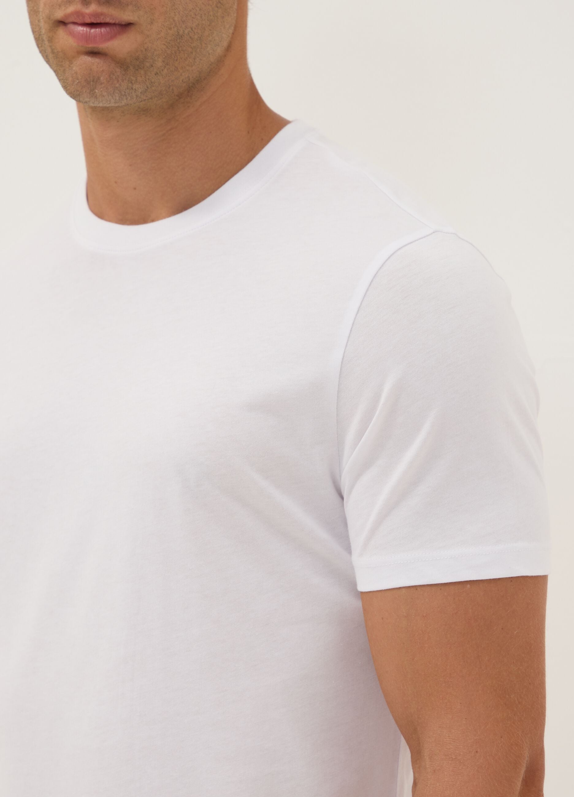 3er-Pack weisse T-Shirts aus Bio-Baumwolle mit kurzen &Auml;rmeln