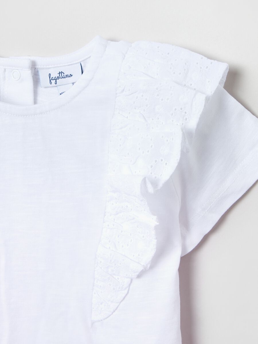 T-shirt with broderie anglaise frills_2