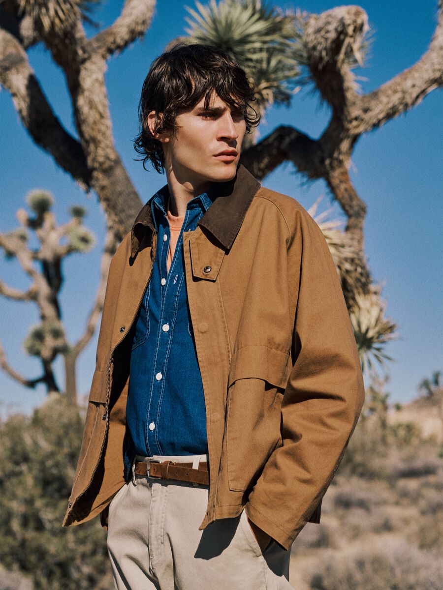 Brown pure cotton regular fit jacket with contrast collar_0