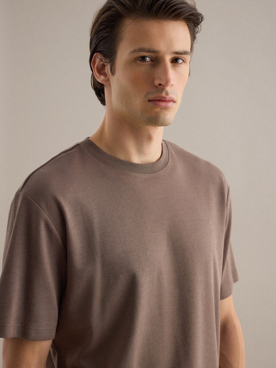 Brown pure cotton regular fit crew-neck T-shirt_4