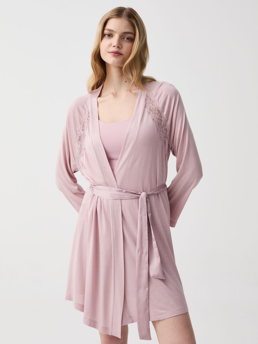 Viscose dressing gown with lace inserts_0