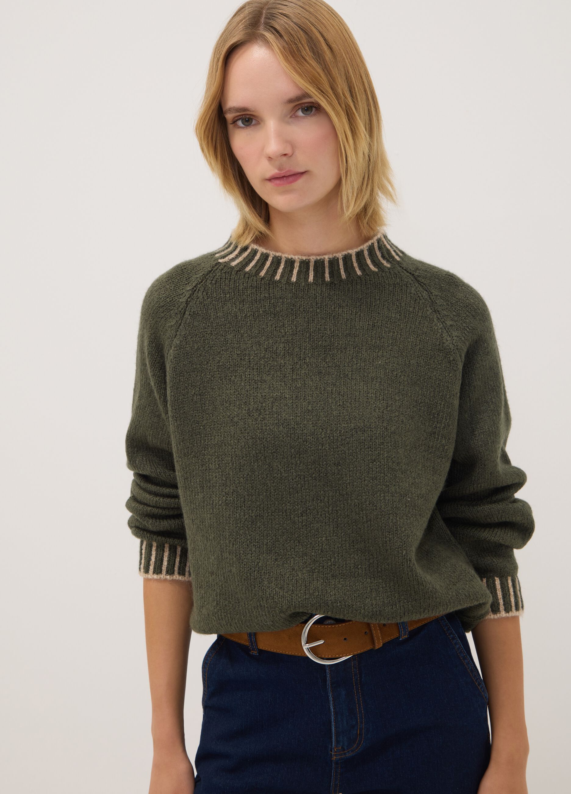 Green wool-blend jumper with contrast trims, regular fit
