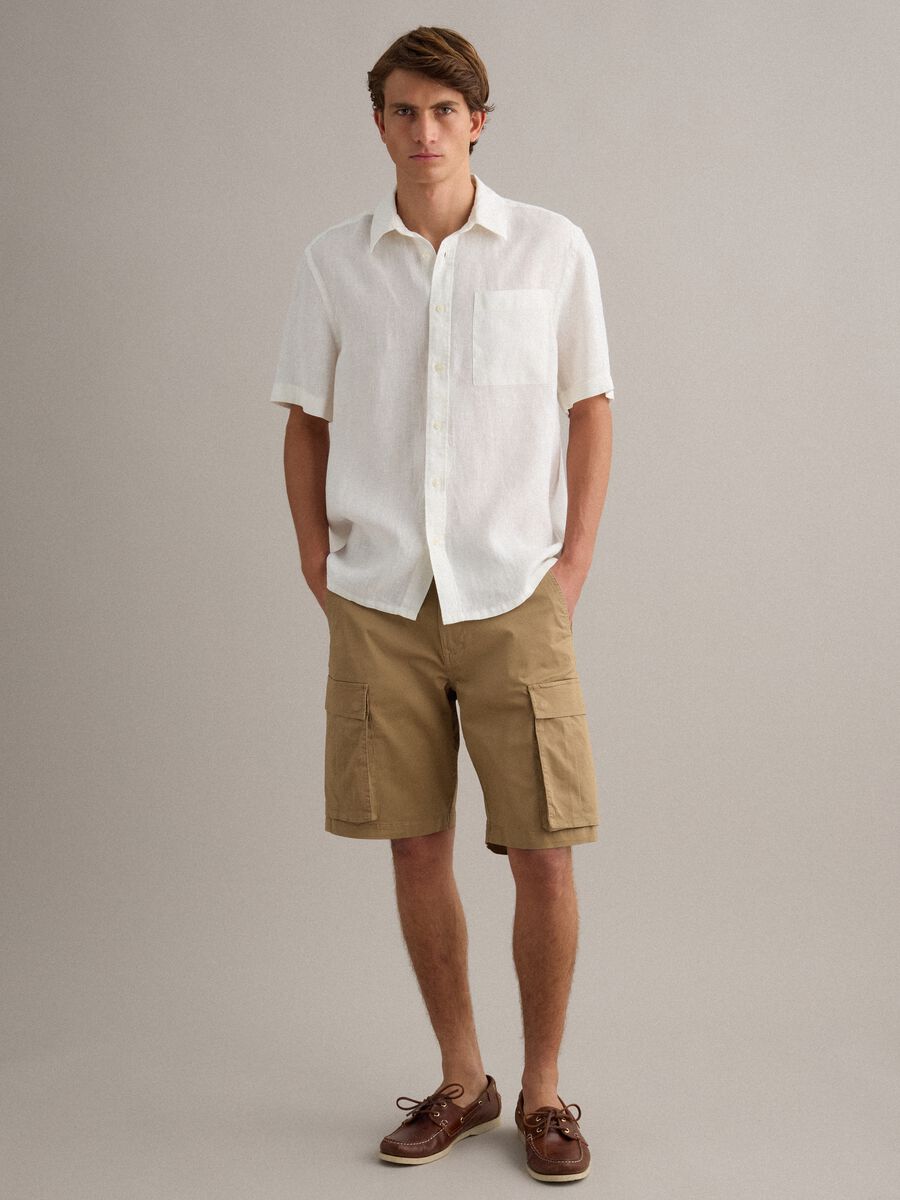 Wei&szlig;es Kurzarmhemd aus reinem Leinen, Regular Fit mit Brusttasche_2