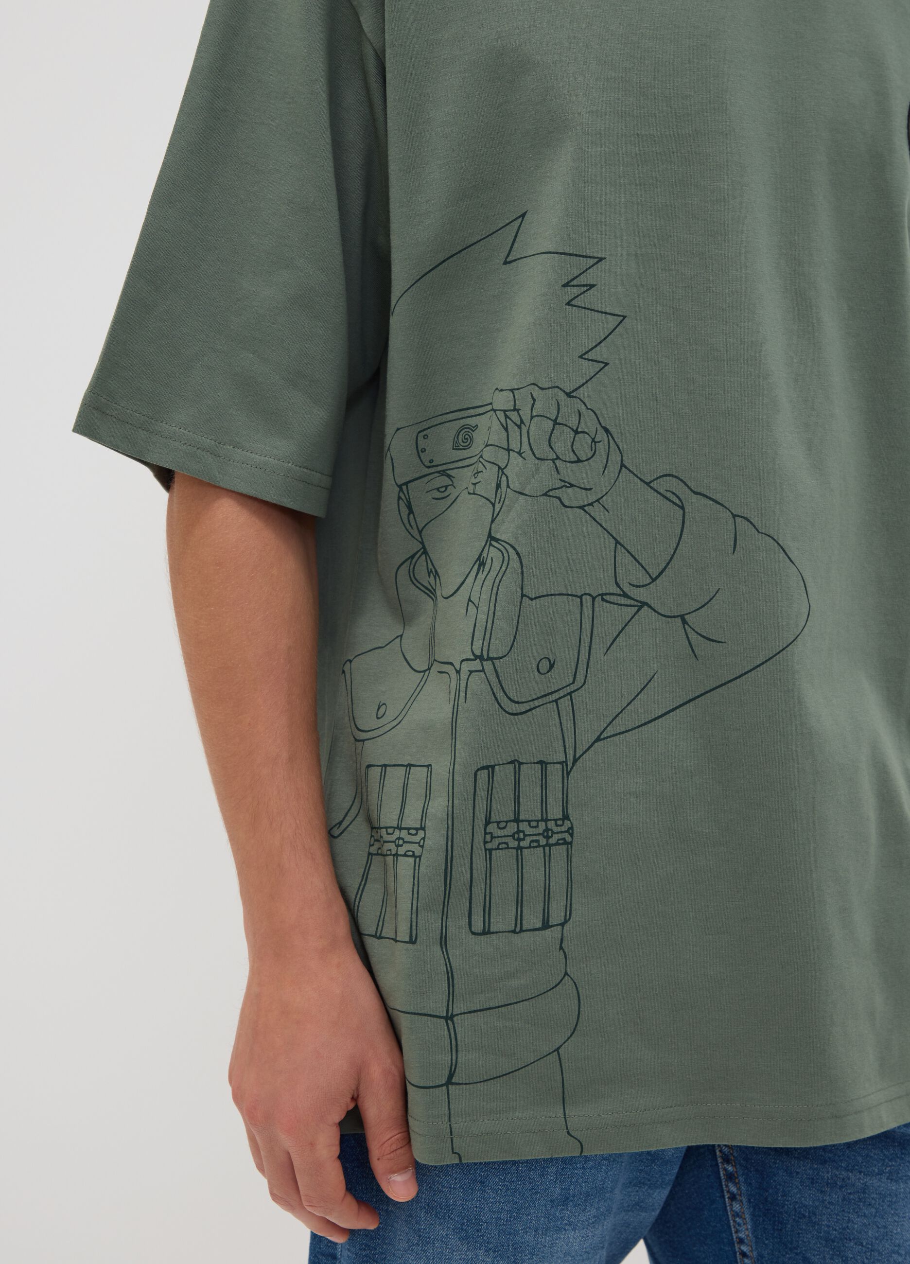 T-shirt verde em algod&atilde;o puro com estampado Naruto