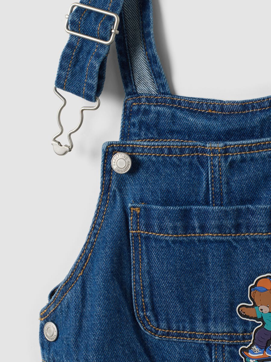 Blue pure cotton denim dungarees with teddy bear motif for baby boy_3