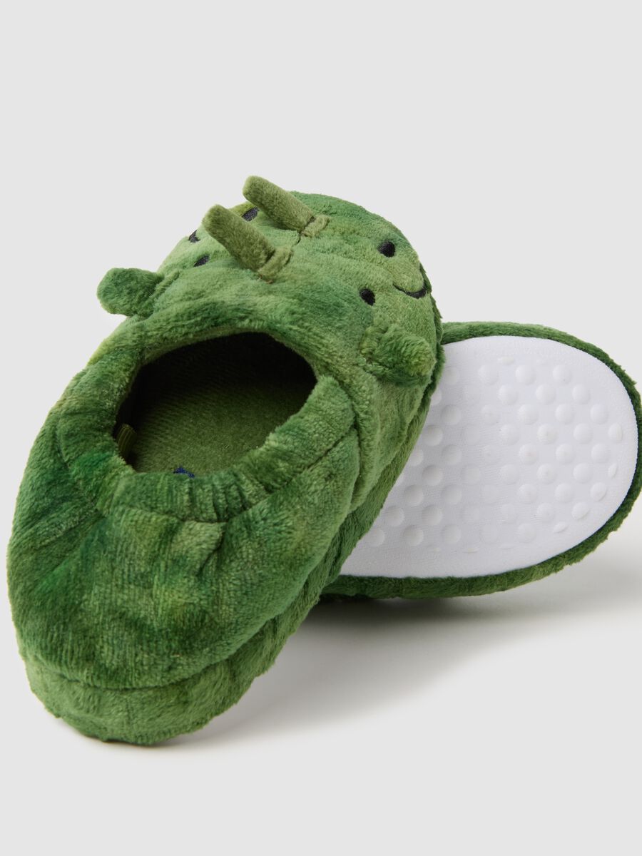 Green children's slippers_2