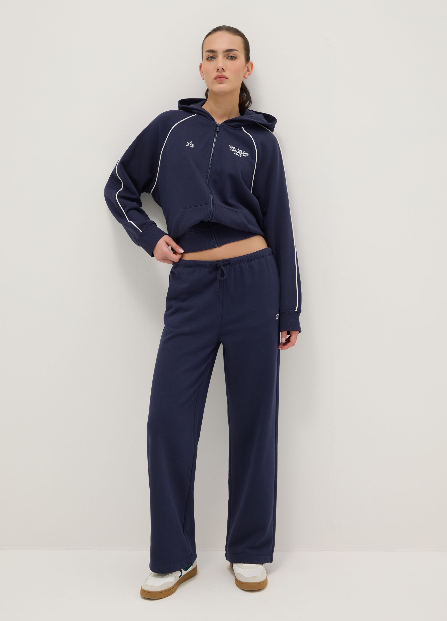 Blue jogger trousers in regular fit cotton blend