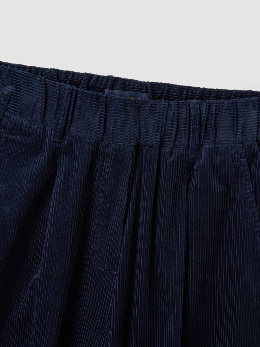 Pantaloni blu navy in puro cotone a coste regular fit_1
