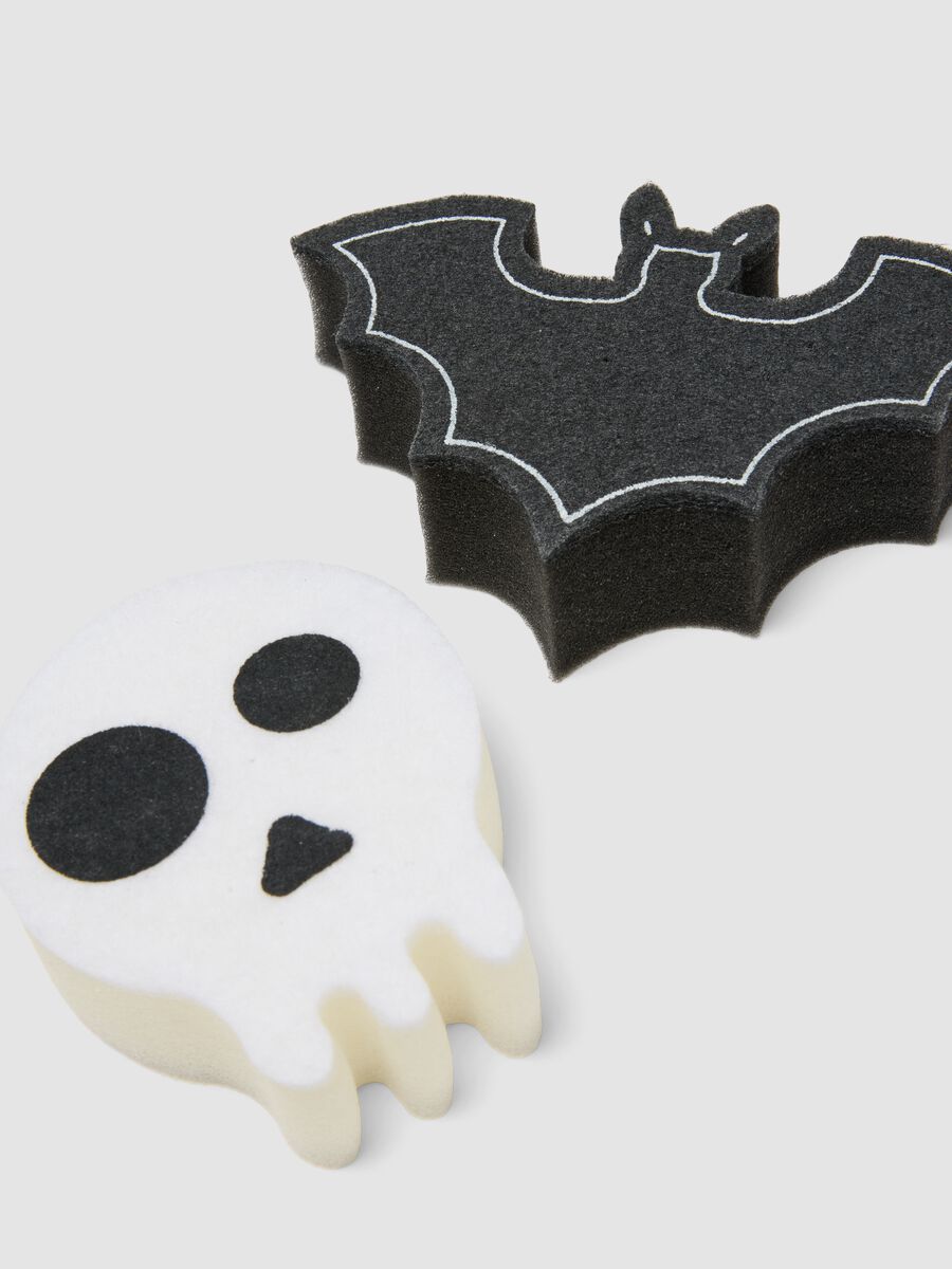 Schwarz-weisses K&uuml;chenschwamm-Set in Totenkopf- und Fledermausform_2