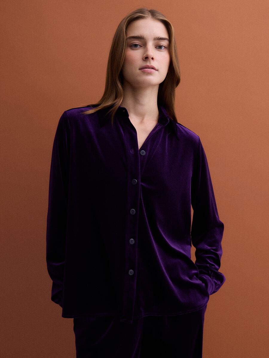 Purple regular-fit stretch shirt with velvet-effect finish_0
