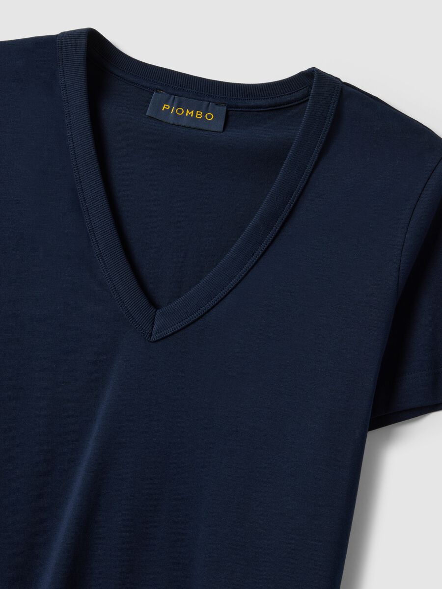 &Mu;&pi;&lambda;&epsilon; &mu;&pi;&lambda;&omicron;&upsilon;&zeta;ά&kappa;&iota; &alpha;&pi;ό &kappa;&alpha;&theta;&alpha;&rho;ό &beta;&alpha;&mu;&beta;ά&kappa;&iota; &kappa;&alpha;&nu;&omicron;&nu;&iota;&kappa;ή&sigmaf; &gamma;&rho;&alpha;&mu;&mu;ή&sigmaf; &mu;&epsilon; &beta;&alpha;&theta;ύ V_5