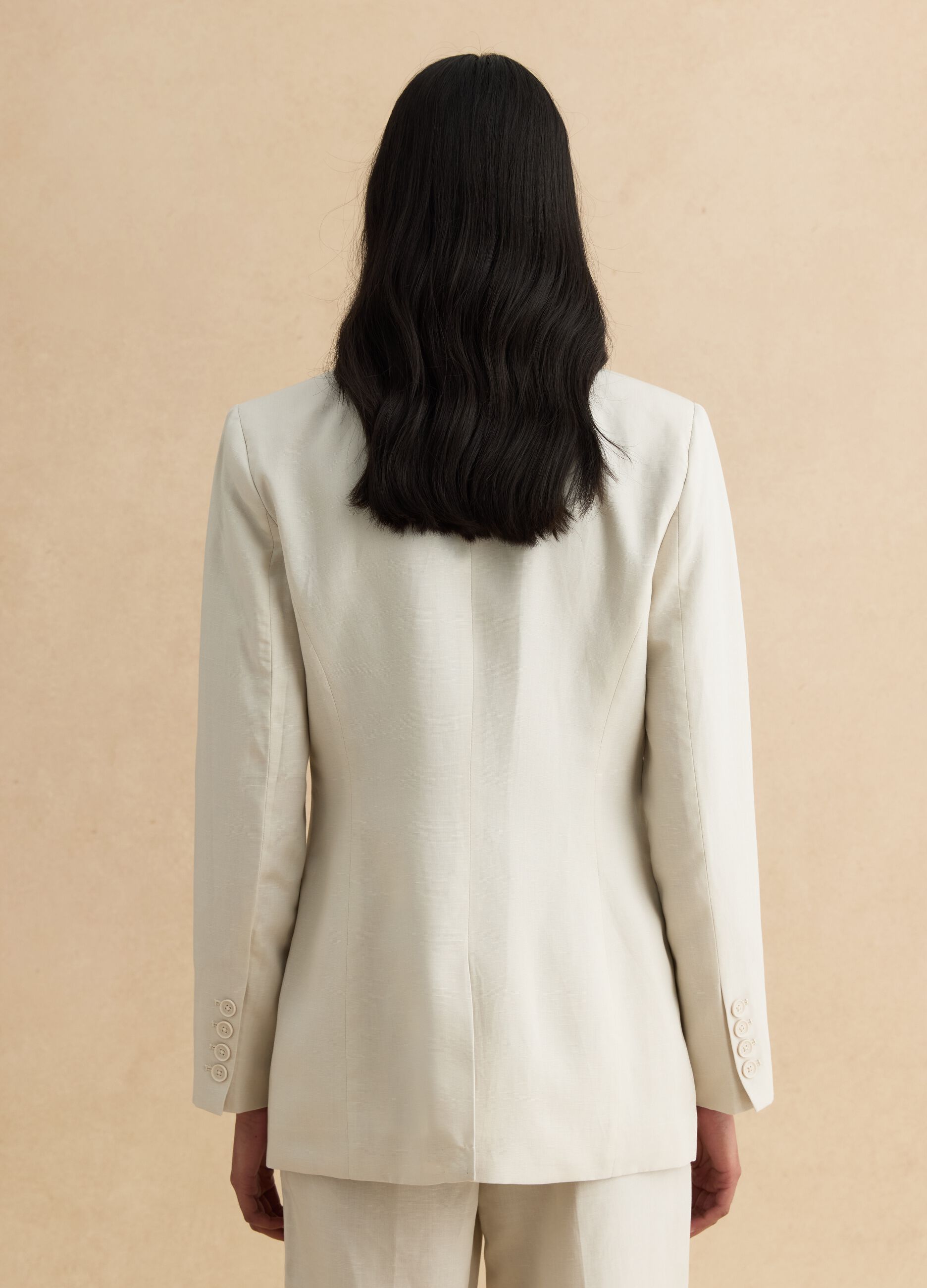 Beiger Blazer aus Lyocell-Leinen-Mischung, regul&auml;re Passform mit Kn&ouml;pfen